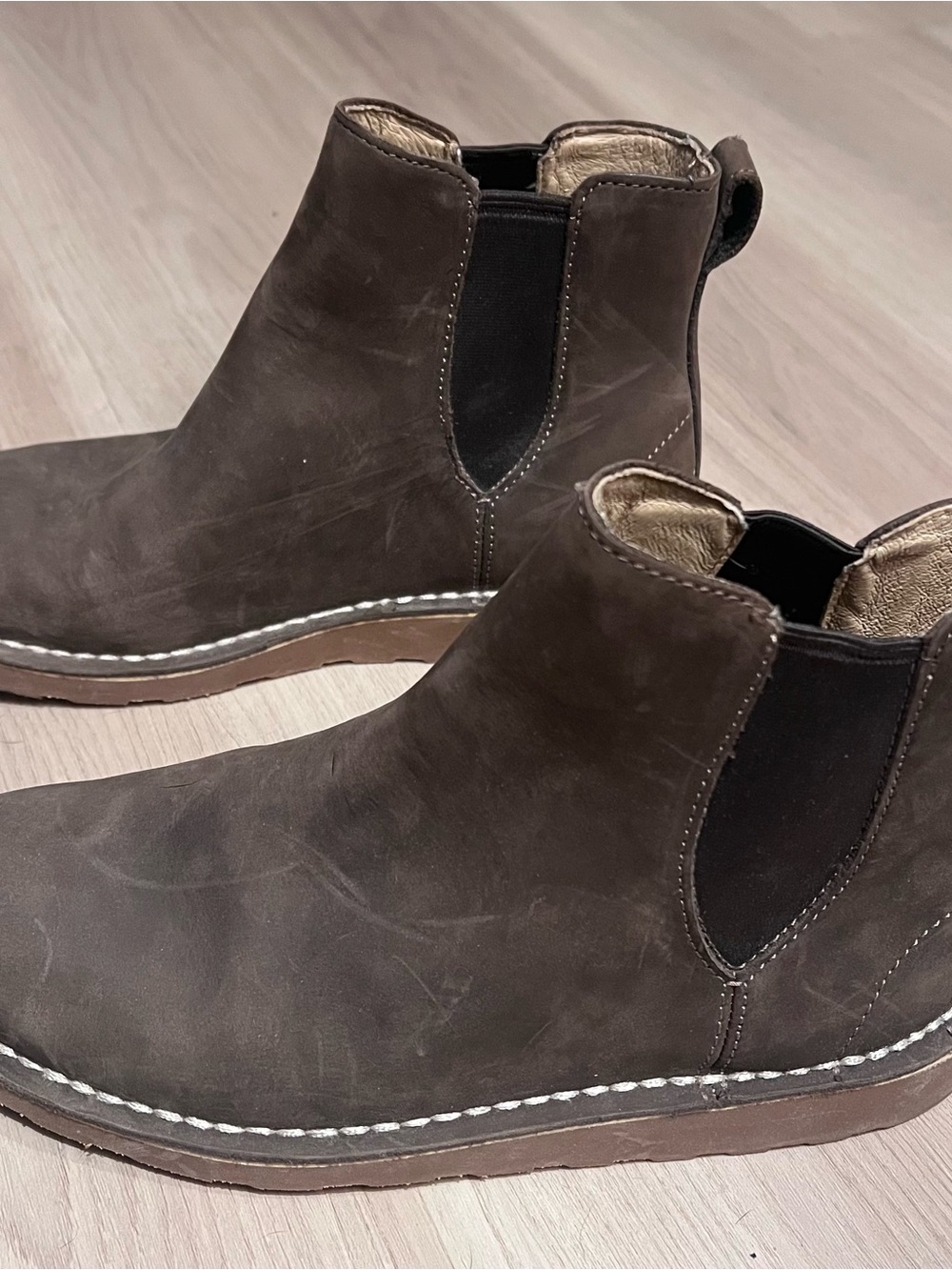 Women’s LL Bean Brown Slip-On Chelsea Boots - Picture 3 of 5